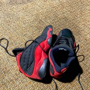 I am selling these size 4 Jordan 13’s